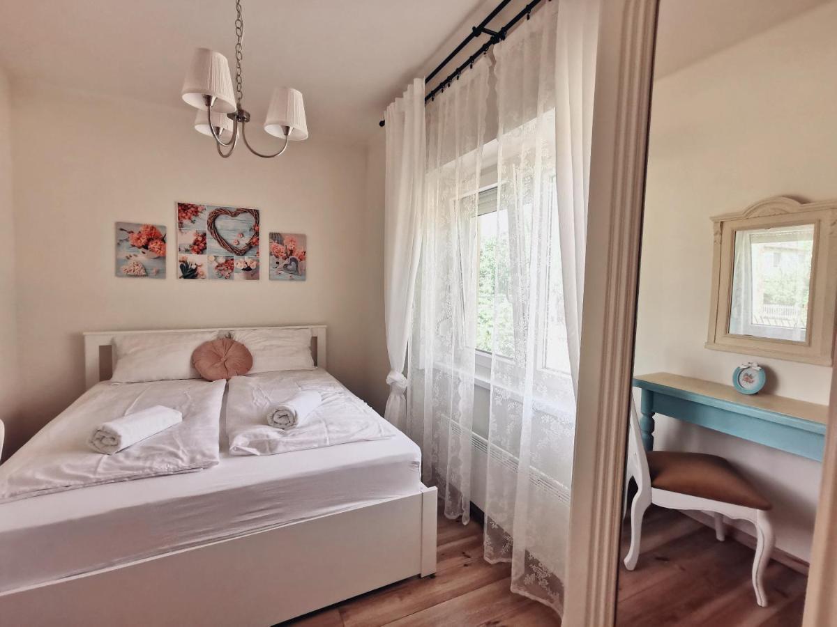 Family Garden Apartmanhaz Siófok Eksteriør billede
