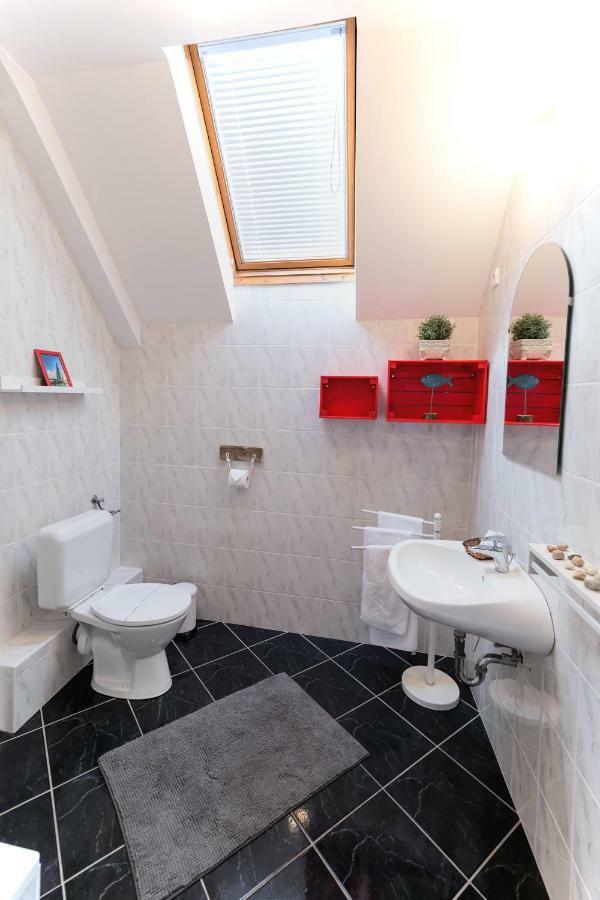 Family Garden Apartmanhaz Siófok Eksteriør billede